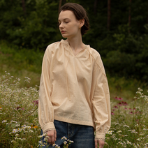 MUSED CROSS STITCH VOLUME BLOUSE