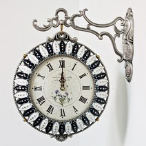 키다리 1313 양면시계, 주석