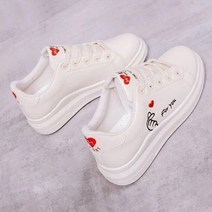 TCR 레오나 94번 스니커즈