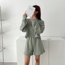 투데이앤룩 루즈핏 크롭 긴팔티셔츠 + 반바지 세트