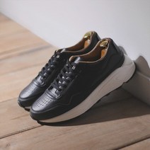 어글리 키높이 라스트러너 스니커즈 DH4618