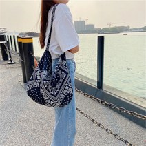 운테라 페이즐리 반다나 에코백