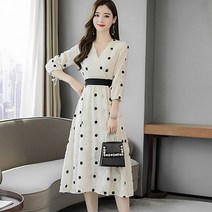 요나걸 여성 원피스 드레스 폴카 도트 무늬 7부 소매 깊게파인 브이넥 세련미 넘치는 디자인과 롱한 기장감으로 체형커버까지 가능한 소장가치 높은원피스 여자원피스 + 양말증정