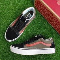 [국내매장상품] 반스 운동화 컴피쿠시 올드 스쿨 FORAGER BLACK/MULTI VN0007NGBML