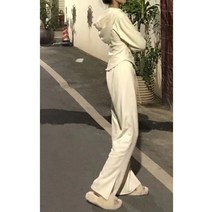 맨투맨 겨울 가을 디자인감각 보이핏 볼륨 작은 키커 보이는 코디 키치한 트임 캐주얼바지 룩 4216542625