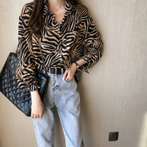 채윤러브 chaeyoon love 박시 블라우스 빅 사이즈 브이넥 박시 호피무늬 블라우스
