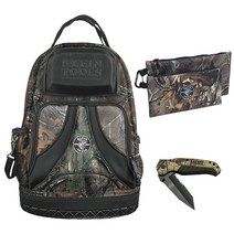 Klein Tools 80082 백팩 레크리에이션 키트 카모 백팩 카모플라주 지퍼 백 2개 및 스테인리스 스틸 탄토 블레이드 포켓 나이프 4피스