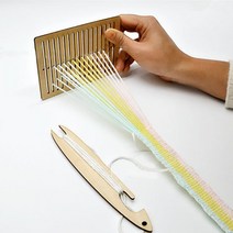 베짜기 베틀 직조 위빙 틀 직조기 손뜨개 위빙 옷감 뜨게 키트 1 세트 diy 태피스트리 다기능 나무 직기 초보자를위한 미니 공예 벨트 직기 용품 b03e