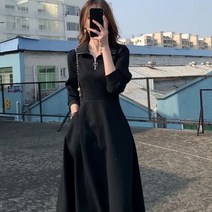 블랙원피스 여성 긴 소매 2023 일찍이 봄 슬림핏 지퍼 햅번 무드 스윙 미디롱
