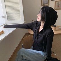 콘티 버튼 후드티셔츠 일반핏 베이직 여성룩