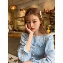 소매프릴블라우스 수박 하우스 화이트 실크블라우스 여성 봄 여름 허리보정 디자인감각 보이핏 볼륨 라운드넥 2200415556