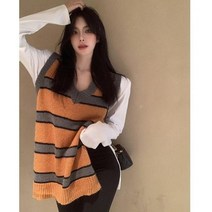 힙한 분위기 줄 무늬 니트 조끼 모던 시크 캐주얼 크리스마스 데이트 룩 20 30 대 쇼핑몰