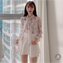 춘게엘 스윗 플라워 레이스 리본 끈 나팔 블라우스 r019