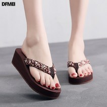 DFMEI 여름 슬리퍼 귀엽고 작은 꽃무늬 웨지 슬리퍼 5cm 힐 미끄럼 방지 신발