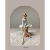 [앤틱/M] 야드로 나오 앉아있는 발레리나 Sitting Ballet Dancer 1179, 확인하였습니다.