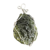 GHSHOP 밧줄 에너지 돌 보석 선물을 가진 불규칙한 자연적인 수정같은 녹색 몰다바이트 운석 목걸이 펜던트 표면, 크리스탈 유리