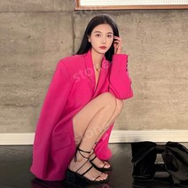 비바 마젠타 오버 핏 자켓 패션 트렌드 로즈 레드 정장 재킷