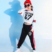 치치차차 아동 댄스복 방송댄스복 - 화이트크롭티 블랙팬츠 세트