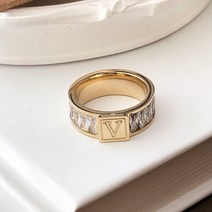 르부포유 써지컬스틸 V 큐빅 볼드 포인트 반지