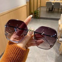 JAMJAKE 패션 금테 여성 선글라스 패셔너블한 여성 그라데이션 선글라스 안경 케이스와 안경 천을 증정하다