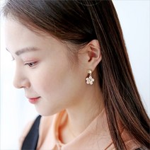 핸드메이드 데일리 무궁화꽃 티타늄 침 패션 드롭 링 귀걸이