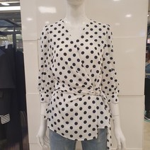 블루페페 부평점 앞판 여밈 밸티드 V넥 블라우스