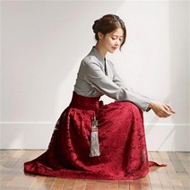 시크라인 마름달 레이스스커트