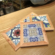 유럽 스타일 코스터 세라믹 단열 매트 향수를 불러 일으키는 작은 타일 데스크탑 보호 방지 세라믹 타일 코스터 워터 코스터, 랜덤 레트로 스퀘어