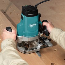 마끼다 M3602B 루터 1650W