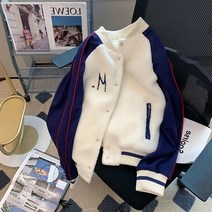 싱글코트옷 할인점 상점 궤짝을 치우다 우먼의류 뒷면 영문 사랑하트, 사이즈