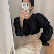[랜덤플레이] 주름 볼륨 소매 퍼프 하객룩 블라우스