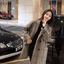 블링앤수 럭셔리한 여성 기본핏 하프 코트 IZZ034