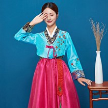여러 가지 빛깔의 한국 전통 의류 여성 패션 아시아 공주 무대 공연 댄스 의상 요정 한복 탑 드레스 세트
