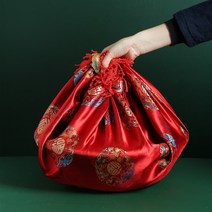 색보자기 빨간 보자기는 결혼 지참금 자수 후로키 결혼 지참금 부담 큰 포장 천 여자의 쌍 동대문보자기, 2.  봉황 꼬리 자카드가 있는 한 쌍의 보자기