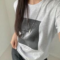 [스트릿/빈티지] 트렌디한 감성 밀키웨이 은하수 포토 흑백 프린팅 반팔 티셔츠]밀키크롭