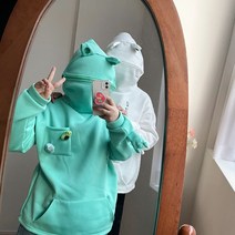 핵인싸템 개구리 후드티셔츠 커플룩