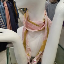 올리비아로렌 NC06 마름모 스카프 VYCXFXM3221