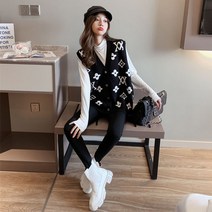 위위브렌 여성 패션꽃 패턴 버튼 브이넥 니트 베스트 조끼