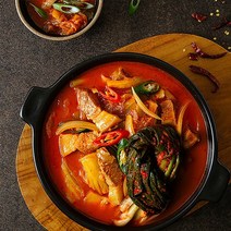 팔도맛집 현주식당 통돼지 쪽파 김치찌개 910g 3인분 야채포함 밀키트 캠핑요리
