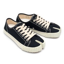 메종마르지엘라 23SS 여성 타비 스니커즈 블랙 S38WS0185-P4291-H0958