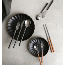 뉴띵크 르리에 커트러리 4p 원목 디자인 레스토랑 식당 집들이 선물, 블랙