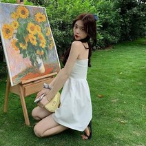 위위브렌 밴딩 숏 점프수트