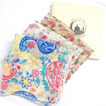 꽃무늬 여성손수건