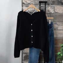 상상그이상 여성용 8260 니트가디건 부드럽고 여성스러운 유니크 둥근밑단 포인트 따뜻한 가성비 좋은 데일리 긴팔가디건 연말룩코디