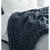 겨울 감성 인테리어 손뜨게 니트 두툼한 담요 따스한 이불 카페 무릎 학생