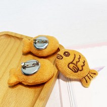 코엔라이프 붕어빵 브로치 에코백장식