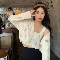 한국어 패션 니트 카디건 2 조각 세트 여성 달콤한 꽃 자수 스웨터 중공 빈티지 카와이 자르기 탑 의류