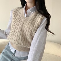 슬로우베리 봉봉 꽈배기 브이넥 니트조끼