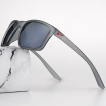 나이키 남자선글라스 CW4645 012 VALIANT 발리언트