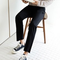 남자 블랙 컷팅 레귤러핏 밑단컷팅 데님팬츠 블랙진